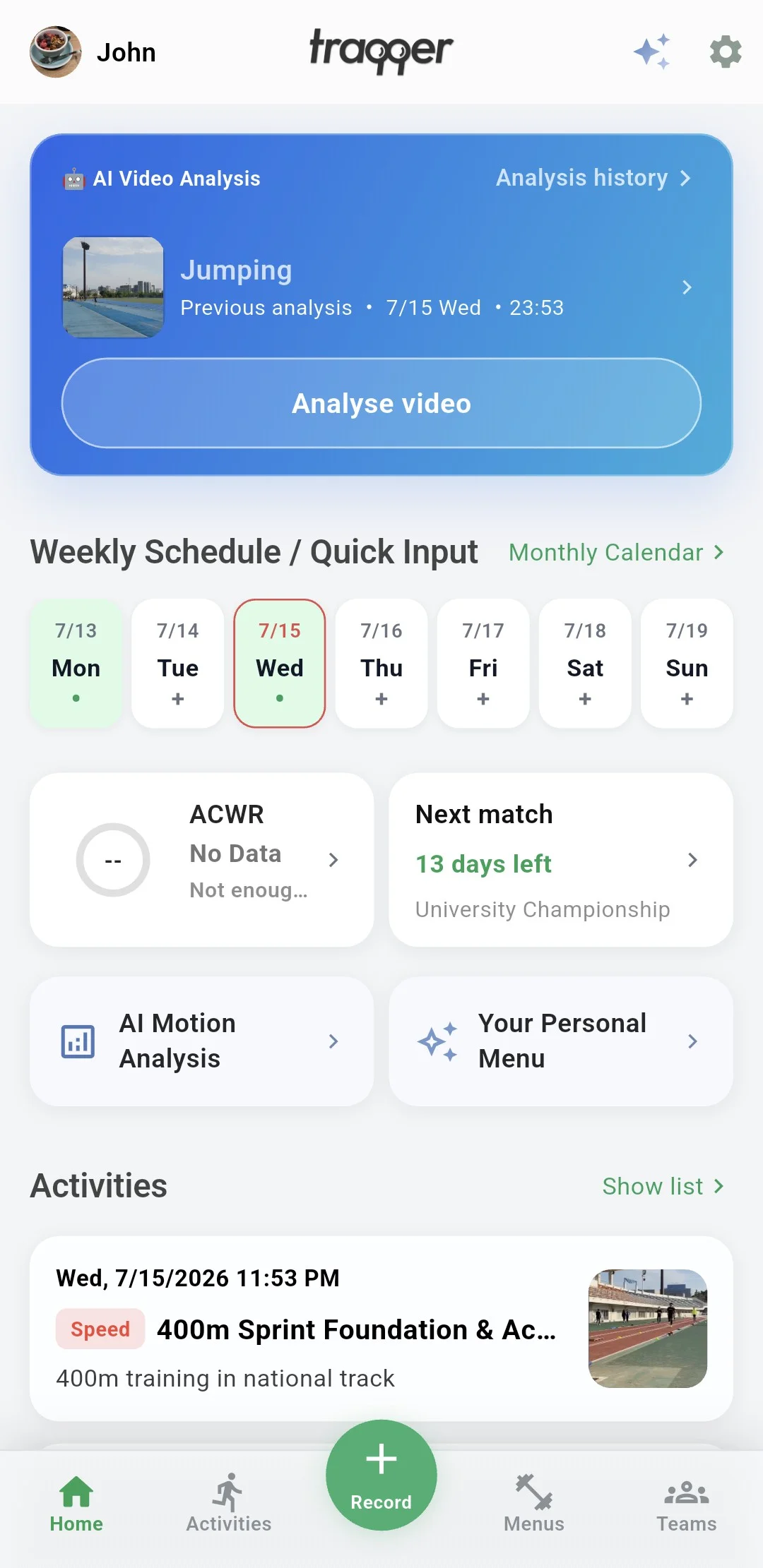 traqqer app — AI analyzing form from a practice video